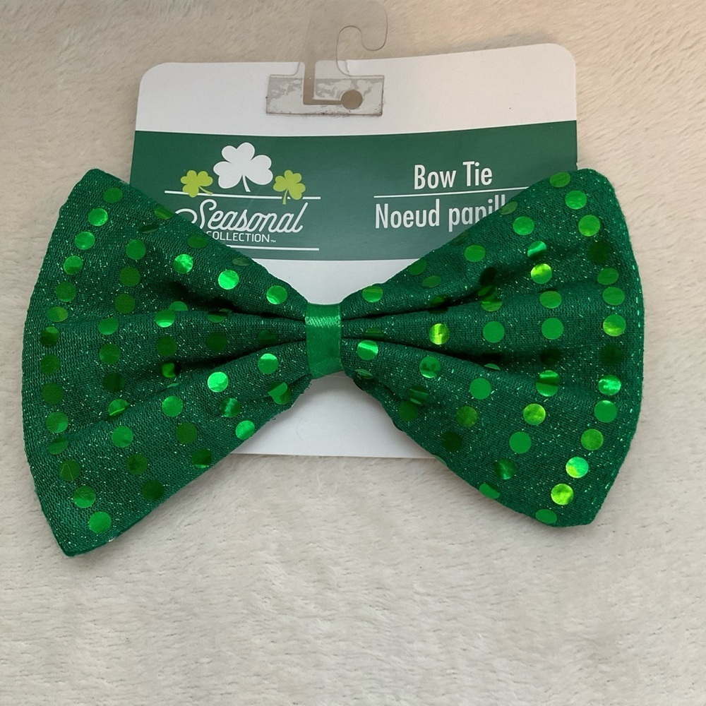 Green Bow Tie